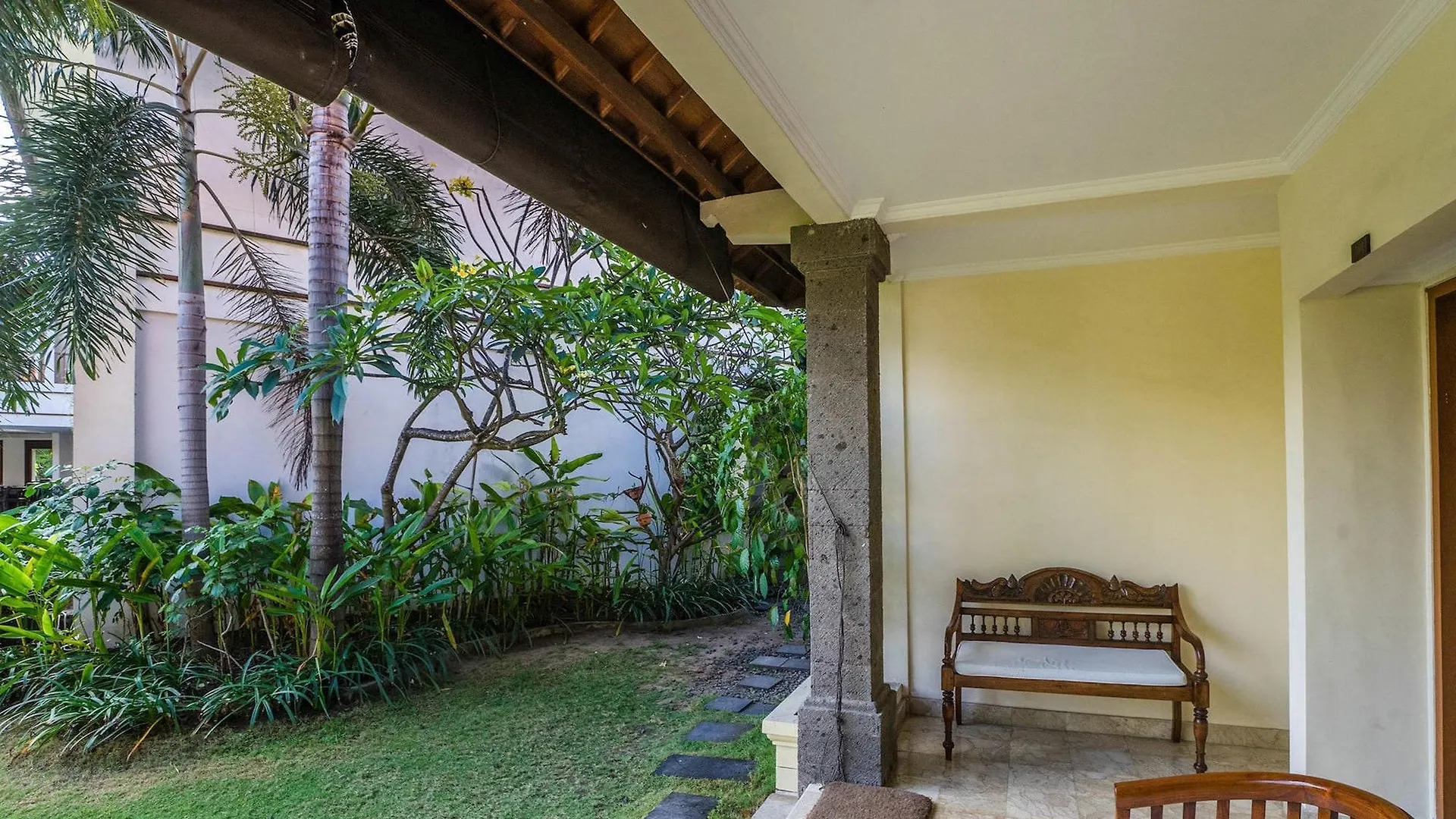 Resort Villa Diana Bali Legian