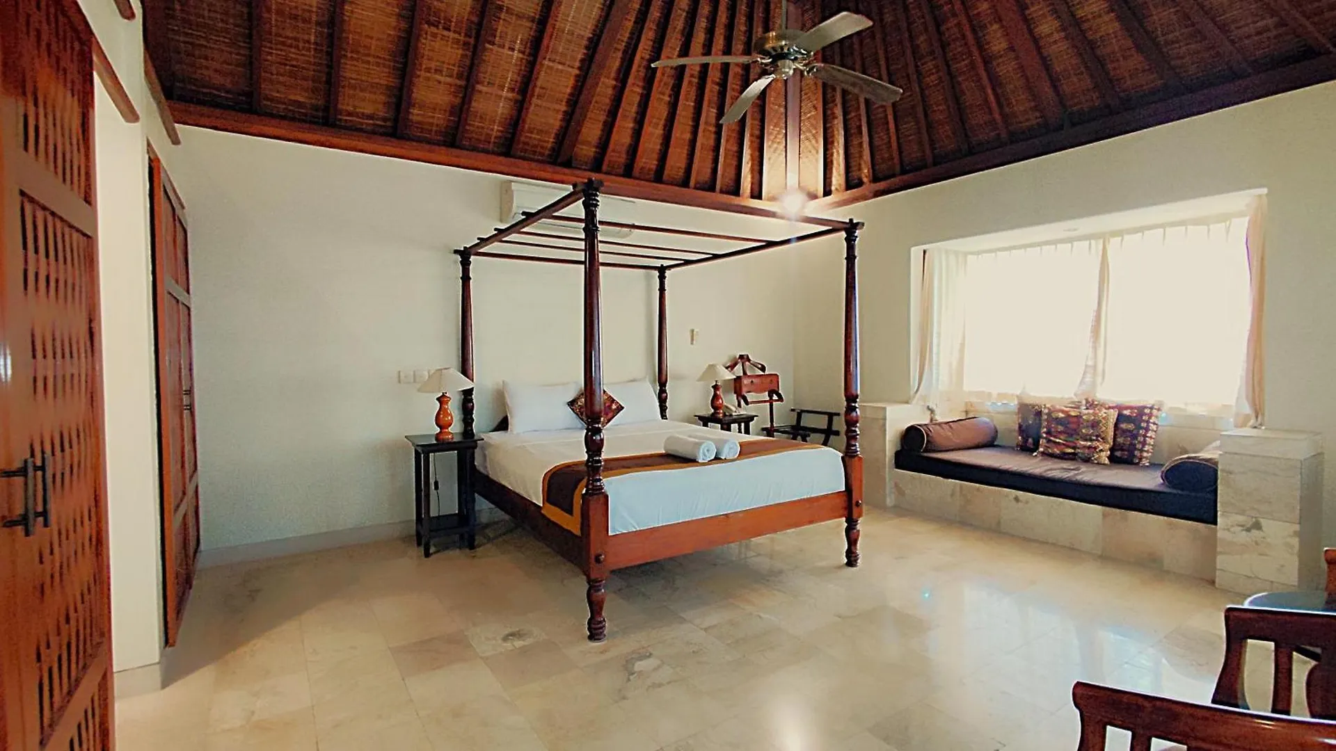 Villa Diana Bali Легиан 4*,