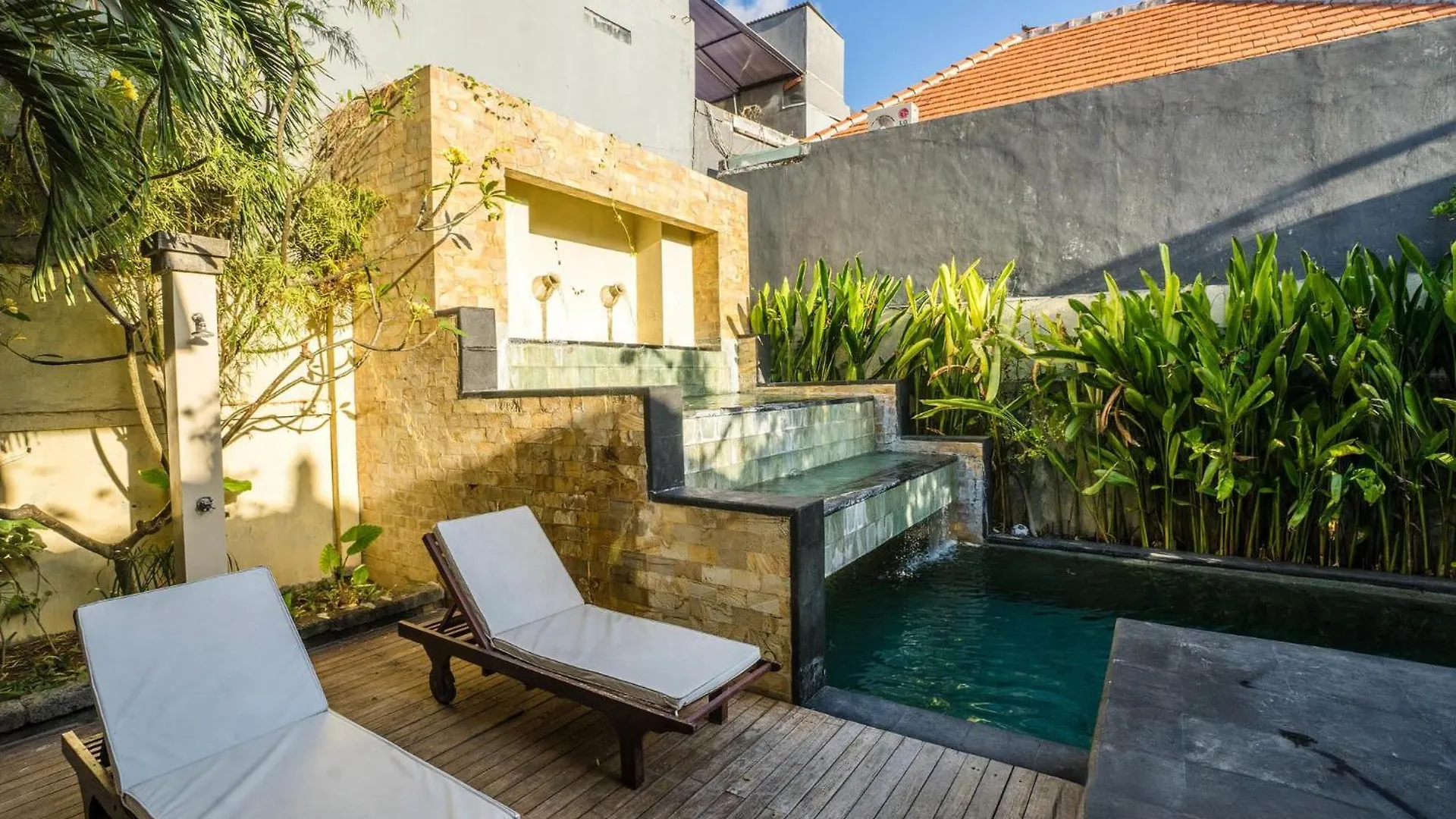 Villa Diana Bali Legian Resort